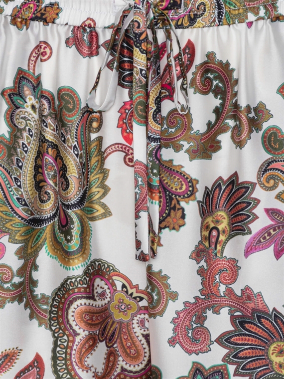 Karmamia Cora Bukser, Colmar Paisley